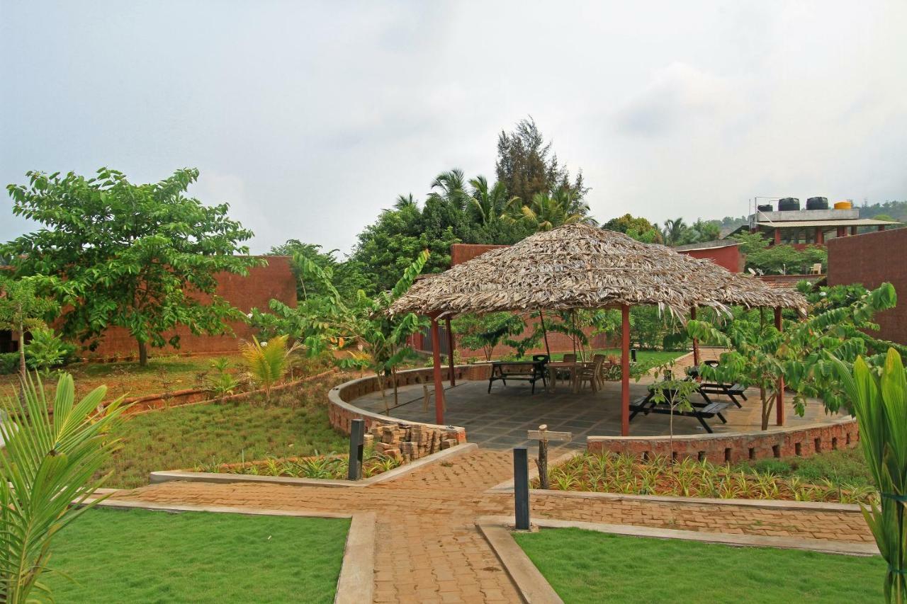 Palette - Arthigamya Spa & Resort Gokarna (Karnataka) Bagian luar foto