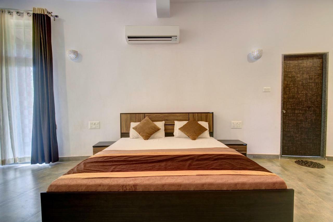 Palette - Arthigamya Spa & Resort Gokarna (Karnataka) Bagian luar foto