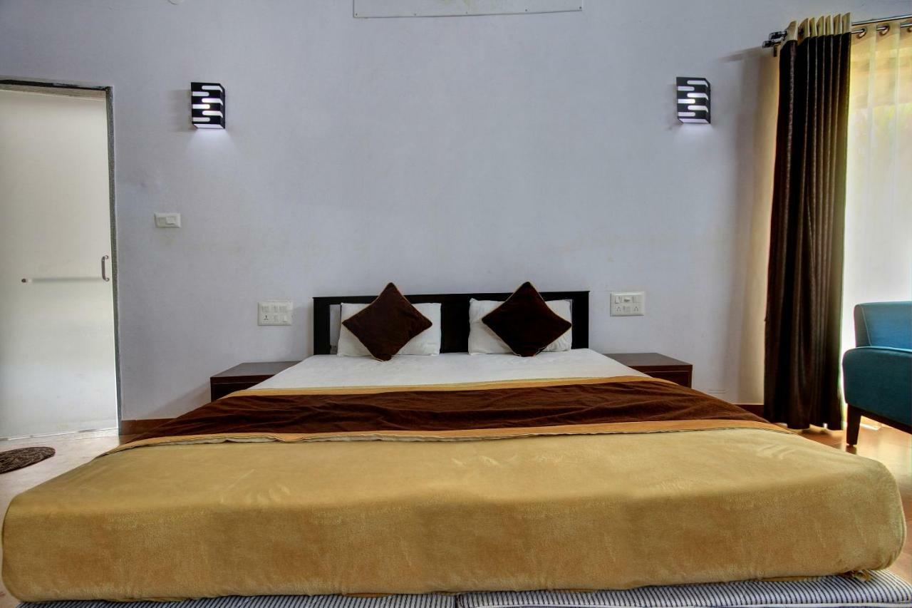Palette - Arthigamya Spa & Resort Gokarna (Karnataka) Bagian luar foto